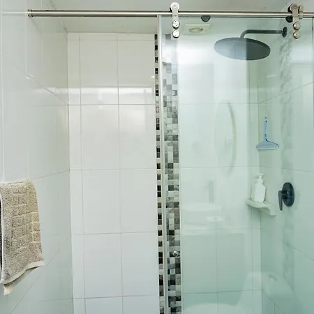 Apartamento Frente Al Mar, Vista Al Centro De Cartagena