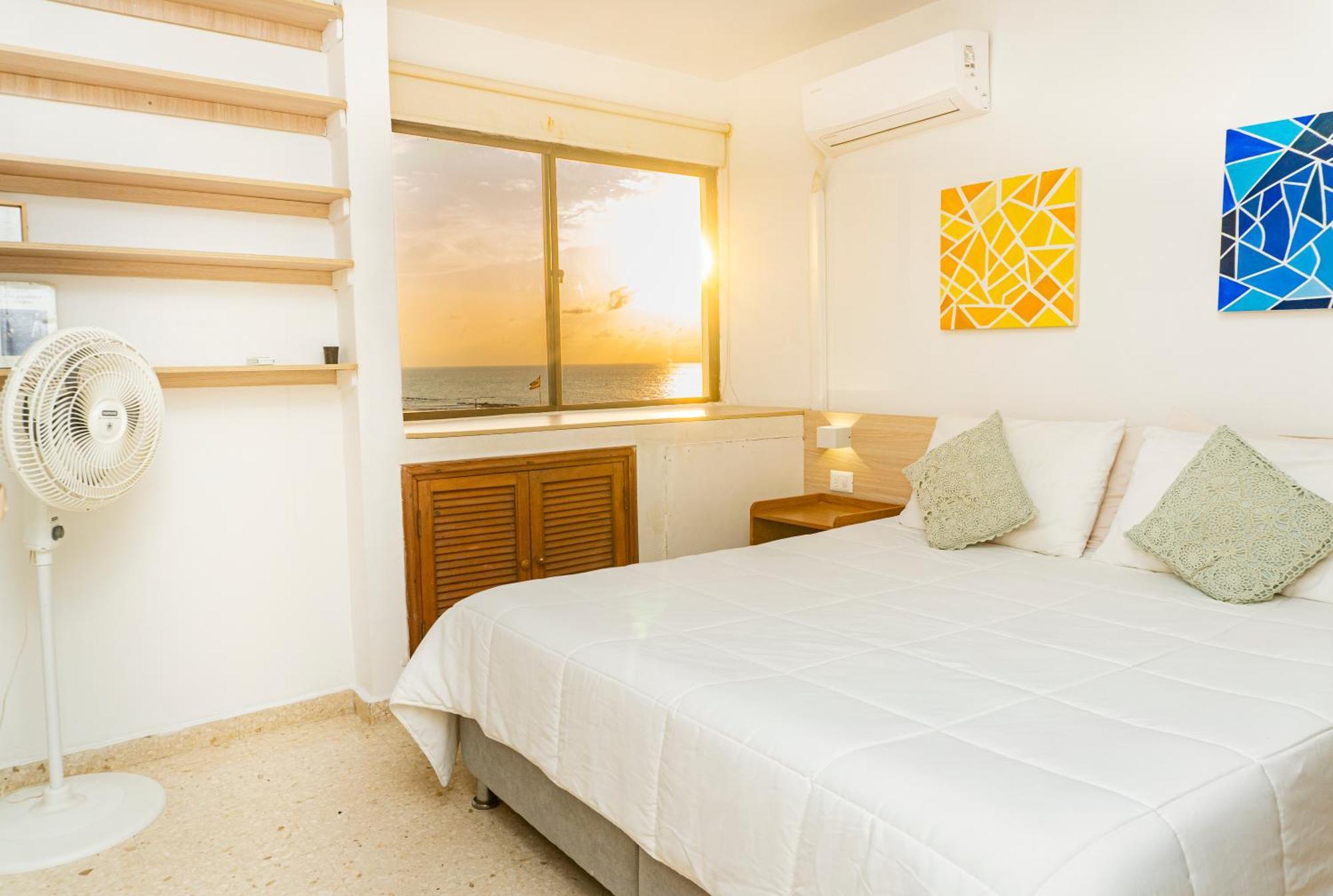 Frente Al Mar, Vista Al Centro De *