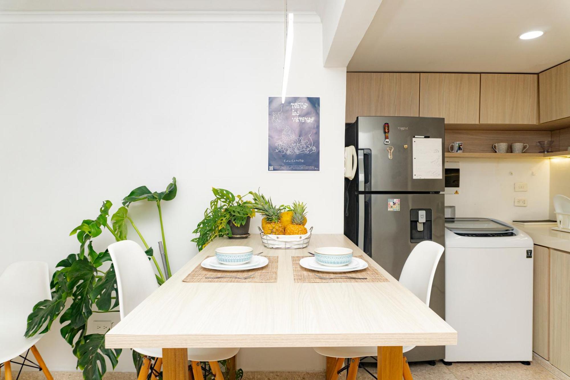 Frente Al Mar, Vista Al Centro De Cartagena